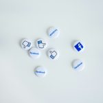 facebook-button-pins-i6wcdyw6ij8